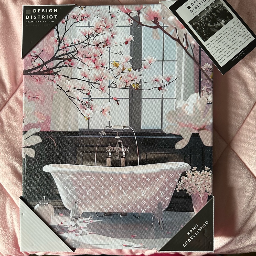 🌶️👑 Luxury Fashion Bath Wall Art with Pink Floral Accents - Picture 3 of 12